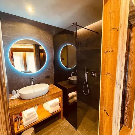 Otel Piccolo Tibet 3*