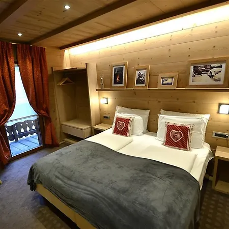 Otel Piccolo Tibet 3*