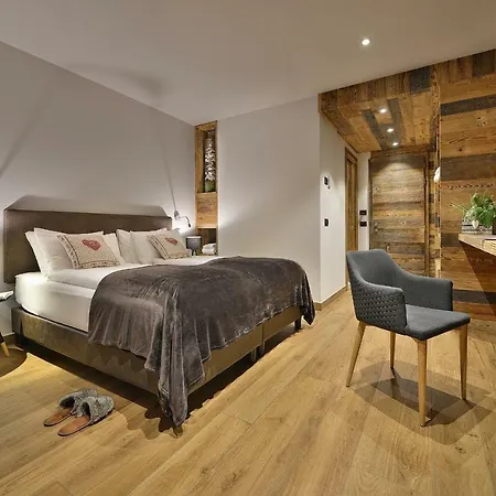 Otel Piccolo Tibet 3*
